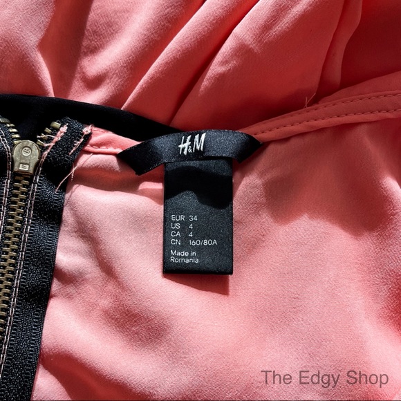 H&M | Flutter Sleeve V-Neck Tie Belt Blouse Top - Picture 4 of 6